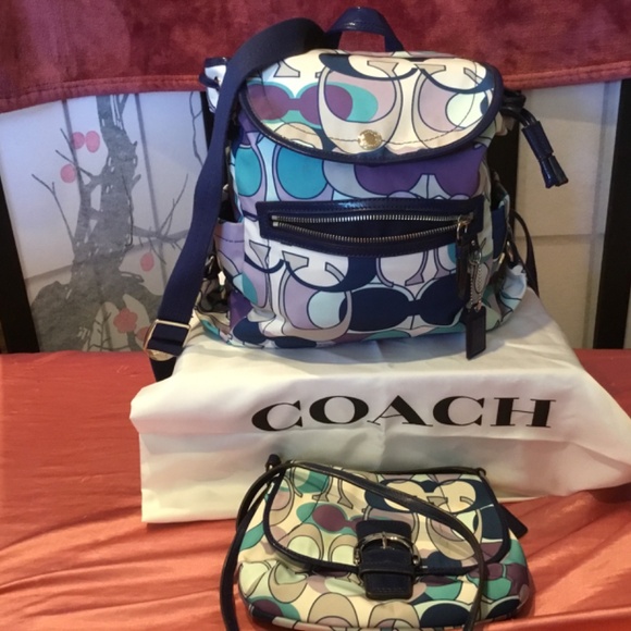 COACH KYRA SIGNATURE HIBISCUS TOTE, BACKPACK,HANDBAG - Picture 4 of 5